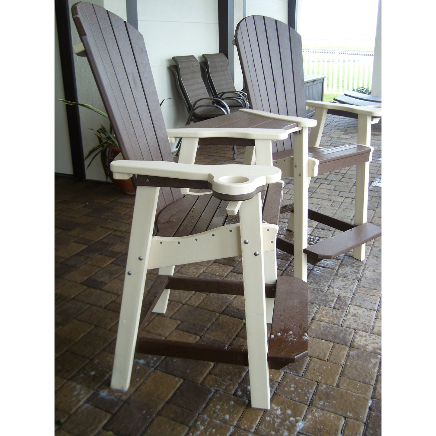 Great Bay Settee Chair With Cupholders - Bar Height